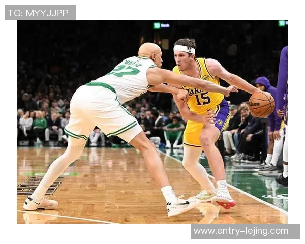 沃尔什半场完美表现七投全中三分三中三狂砍18分3篮板3抢断展现狠人风范